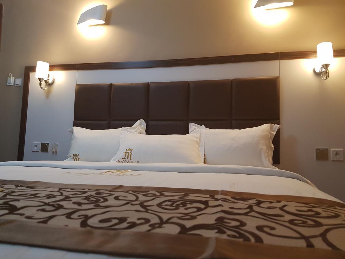 Mbayaville Hotel Douala Eksteriør bilde