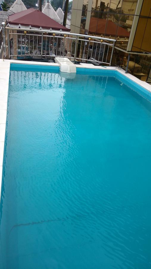 Mbayaville Hotel Douala Eksteriør bilde